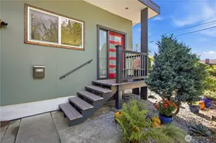 9712 57th Ave S, Seattle, WA 98118 - Photo 2