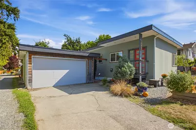 9712 57th Avenue S, Seattle, WA 98118 - Photo 1
