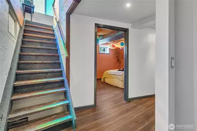 9712 57th Avenue S, Seattle, WA 98118 - Photo 14