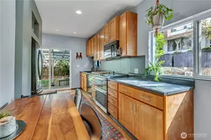 9712 57th Ave S, Seattle, WA 98118 - Photo 8