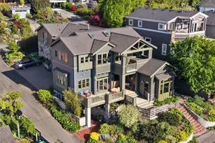 3310 59th Ave SW, Seattle, WA 98116 - Photo 2