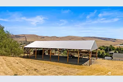3672 N Wenas Road, Selah, WA 98942 - Photo 8
