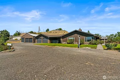 3672 N Wenas Road, Selah, WA 98942 - Photo 14