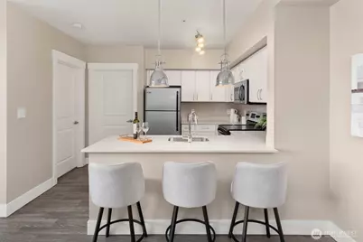 11415 Slater Avenue NE #403, Kirkland, WA 98033 - Photo 10