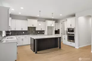 20338 Eagle Ln E, Bonney Lake, WA 98391 - Photo 4