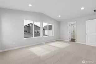 20338 Eagle Ln E, Bonney Lake, WA 98391 - Photo 12