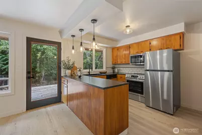811 Hyak Way, Fox Island, WA 98333 - Photo 12