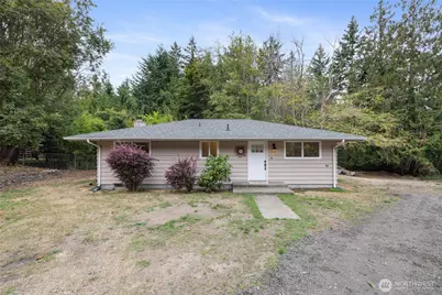 811 Hyak Way, Fox Island, WA 98333 - Photo 2