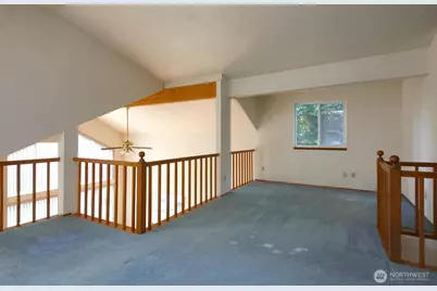 8057 Island Court, Clinton, WA 98236 - Photo 14