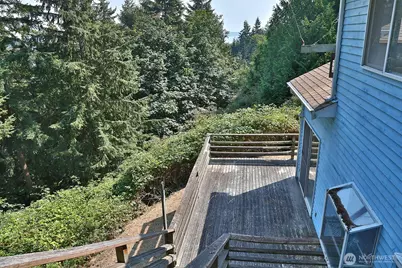 8057 Island Court, Clinton, WA 98236 - Photo 22