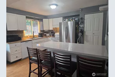 8910 NE Quinault Loop, Olympia, WA 98516 - Photo 2