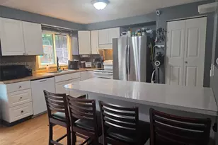 8910 NE Quinault Loop, Olympia, WA 98516 - Photo 2