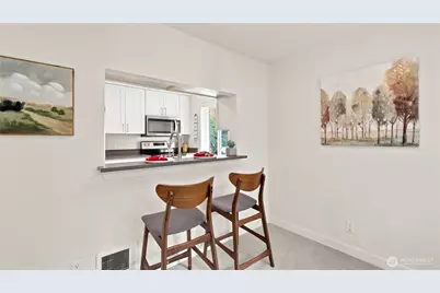 220 NE Dogwood Street #B301, Issaquah, WA 98027 - Photo 14