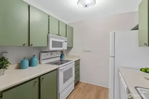 17535 150th Ct SE, Renton, WA 98058 - Photo 8