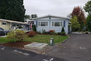 1181 Spruce Dr, Enumclaw, WA 98022 - Photo 2
