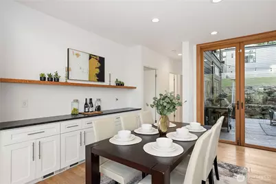 2825 22nd Avenue W, Seattle, WA 98199 - Photo 10