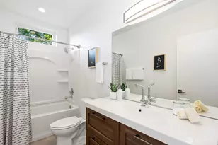 2825 22nd Ave W, Seattle, WA 98199 - Photo 20