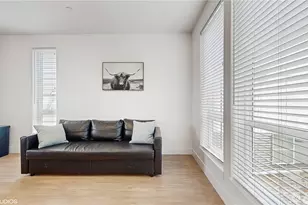 1300 E Remington Ct, Seattle, WA 98122 - Photo 6