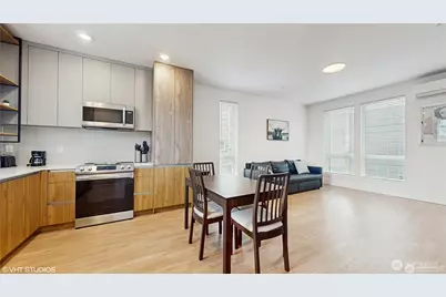 1300 E Remington Court #B, Seattle, WA 98122 - Photo 8