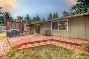 207 Seattle St W, Rainier, WA 98576 - Photo 34