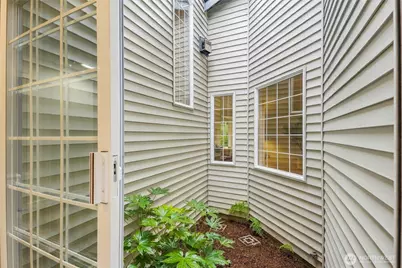 15803 60th Avenue W, Edmonds, WA 98026 - Photo 32