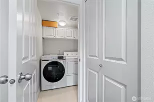 215 20th Ave E, Seattle, WA 98112 - Photo 20
