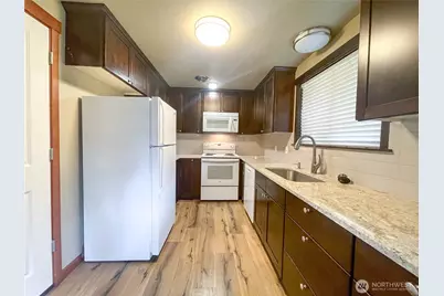 1334 N 180th Street, Shoreline, WA 98133 - Photo 10