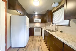 1334 N 180th St, Shoreline, WA 98133 - Photo 10