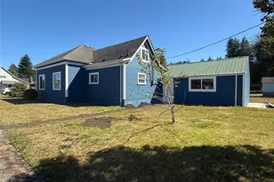 1304 5th St, Cosmopolis, WA 98537 - Photo 4