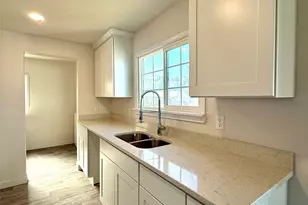 1304 5th St, Cosmopolis, WA 98537 - Photo 6