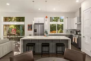 11036 NE Alton Ave, Seattle, WA 98125 - Photo 4