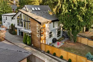11036 NE Alton Ave, Seattle, WA 98125 - Photo 34