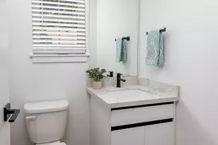 13732 Stone Ave N, Seattle, WA 98133 - Photo 10
