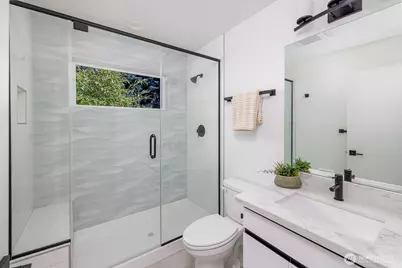 13732 Stone Avenue N, Seattle, WA 98133 - Photo 14