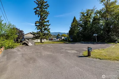 18281 W Big Lake Boulevard, Mount Vernon, WA 98274 - Photo 32