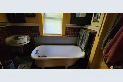 1016 NE 69th Street, Seattle, WA 98115 - Photo 12