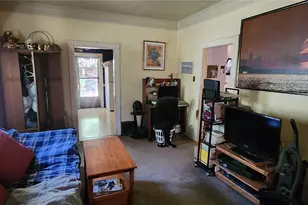 1016 NE 69th St, Seattle, WA 98115 - Photo 6