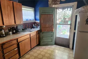 1016 NE 69th St, Seattle, WA 98115 - Photo 18