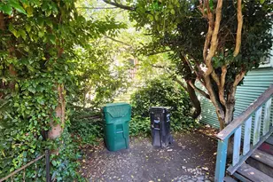 1016 NE 69th St, Seattle, WA 98115 - Photo 2