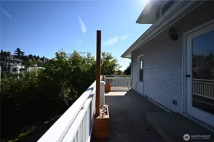 1953 10th Ave W, Seattle, WA 98119 - Photo 12