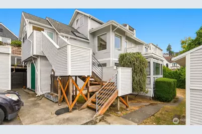 1953 10th Avenue W, Seattle, WA 98119 - Photo 2