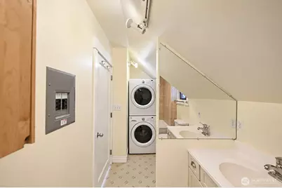 1953 10th Avenue W, Seattle, WA 98119 - Photo 14