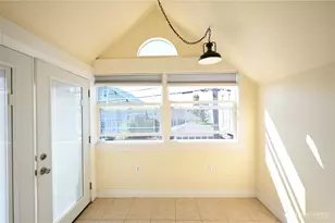 1953 10th Ave W, Seattle, WA 98119 - Photo 16
