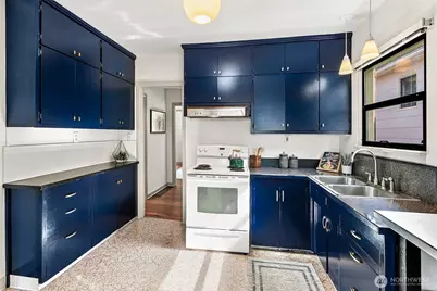 5053 Baker Avenue NW, Seattle, WA 98107 - Photo 14
