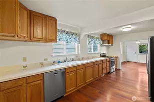 4724 S Findlay St, Seattle, WA 98118 - Photo 10