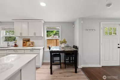 12015 69th Avenue S, Seattle, WA 98178 - Photo 10
