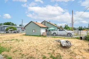 103 168th St S, Spanaway, WA 98387 - Photo 2