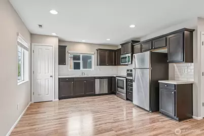 18827 105th Avenue Ct E, Puyallup, WA 98374 - Photo 8