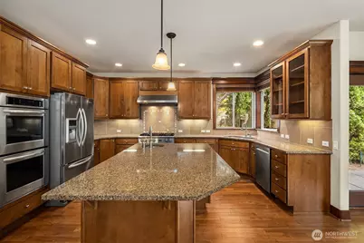 25831 SE 30th Street, Sammamish, WA 98075 - Photo 8