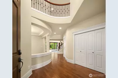 25831 SE 30th Street, Sammamish, WA 98075 - Photo 4